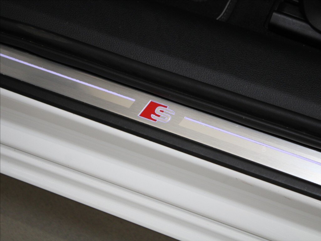 Audi A6 Sedan 3,0 l 210 kw