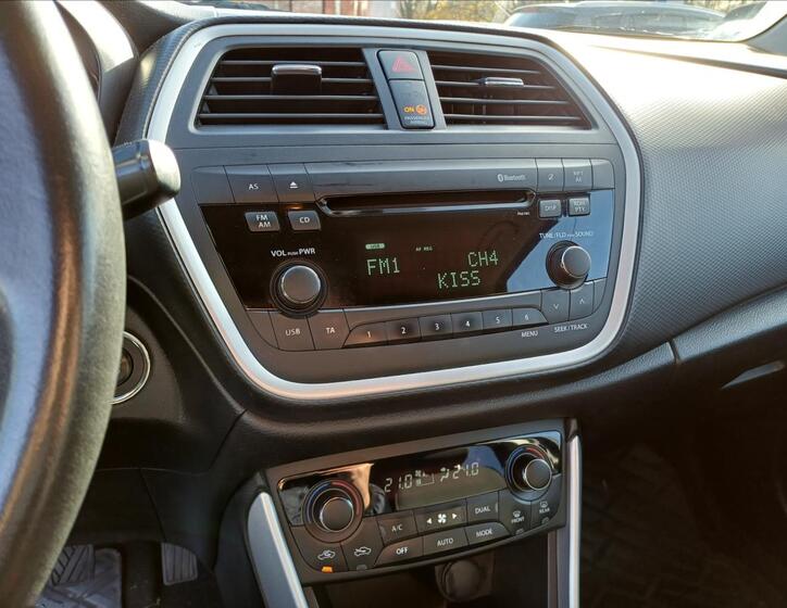 Suzuki SX4 S-Cross 13