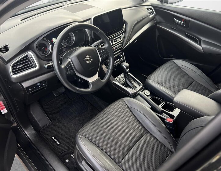 Suzuki S-Cross SUV / Terénní 1,5 l 75 kw