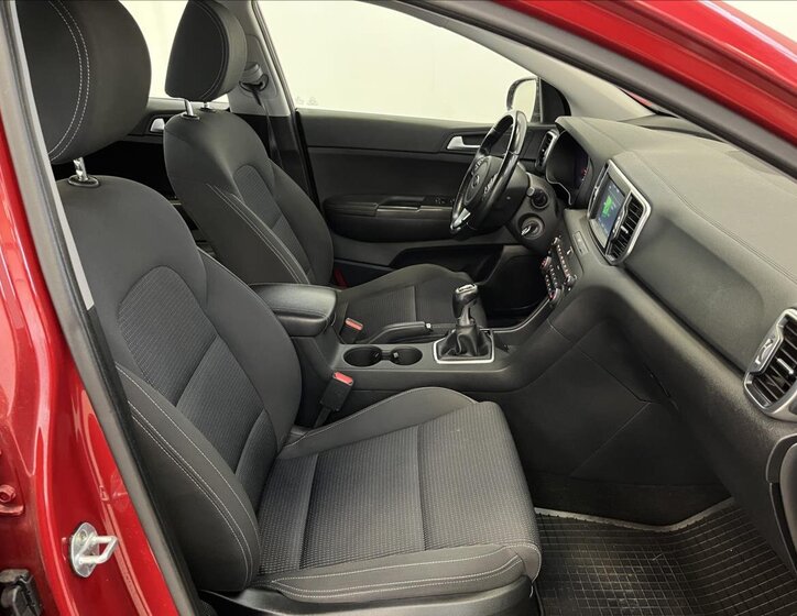 KIA Sportage SUV / Terénní 2,0 l 100 kw