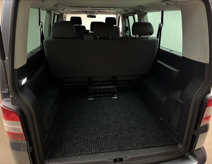 Volkswagen Transporter Kombi 3,2 l 173 kw