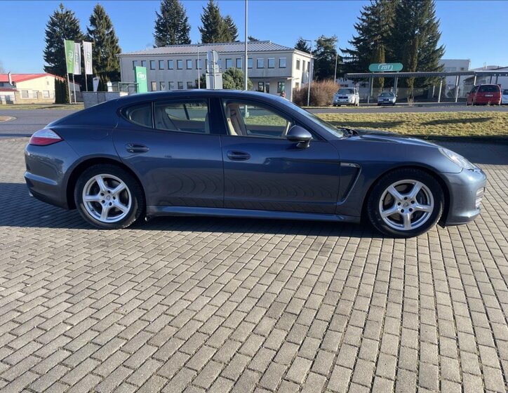 Porsche Panamera Hatchback 3,6 l 220 kw