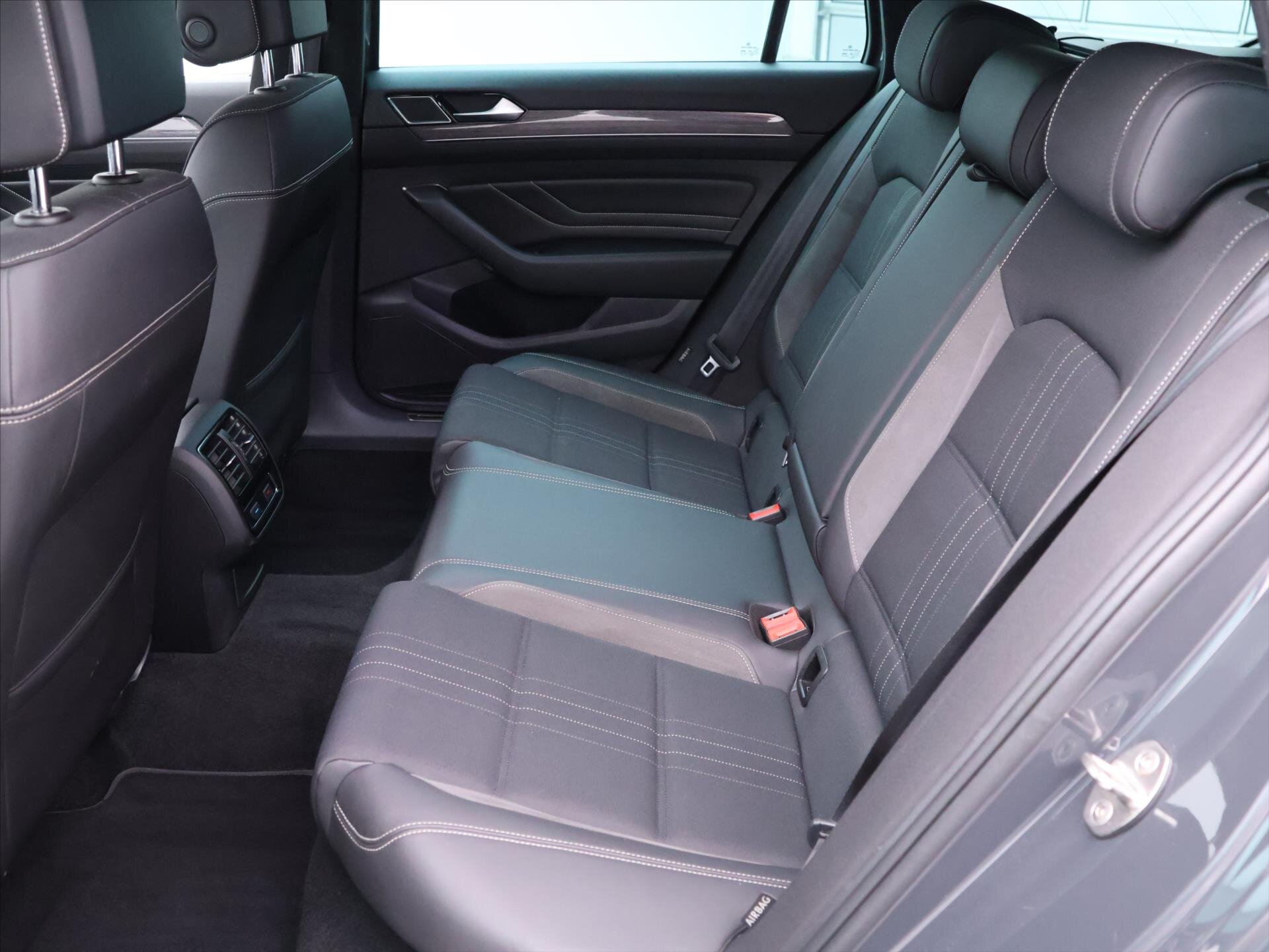 Volkswagen Passat Kombi 2,0 l 140 kw