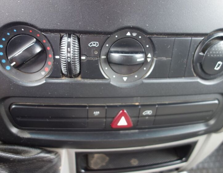 Volkswagen Crafter 23