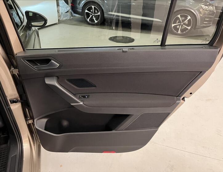 Volkswagen Touran 29