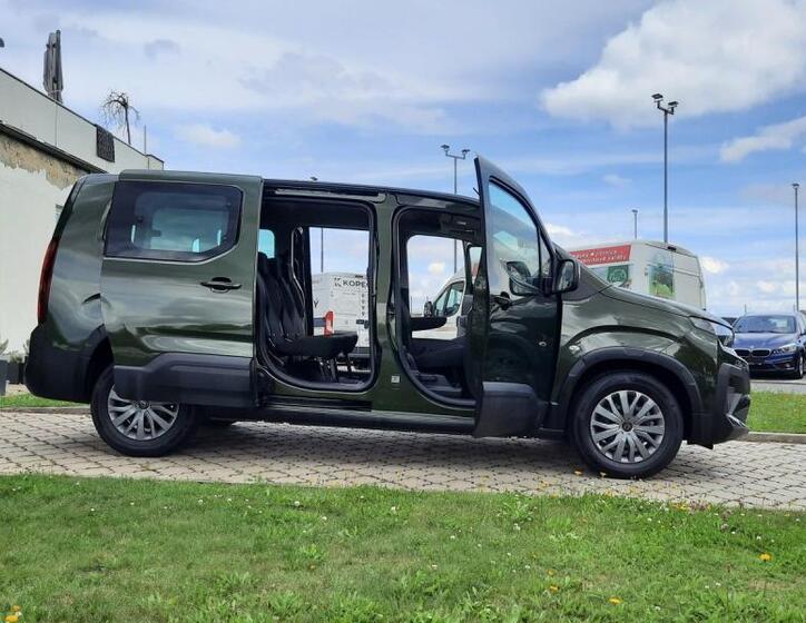 Peugeot Rifter 12