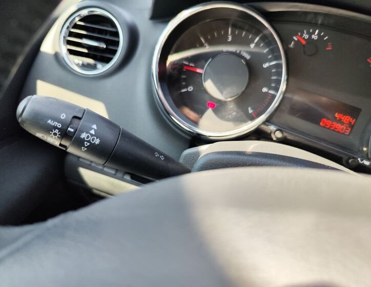 Peugeot 3008 Hatchback 1,6 l 88 kw