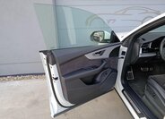 Audi Q8 SUV / Terénní 3,0 l 210 kw