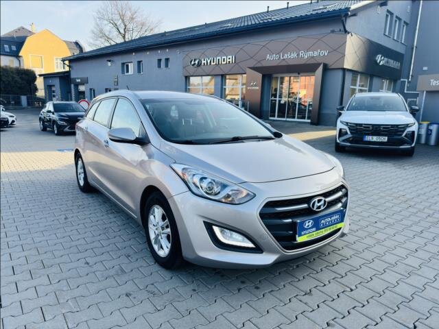 Hyundai i30 Kombi 1,6 l 81 kw