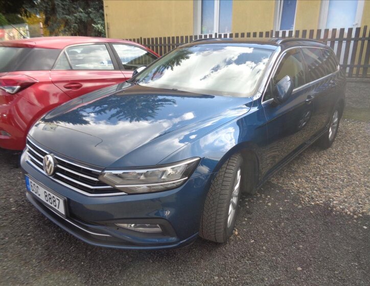 Volkswagen Passat 1