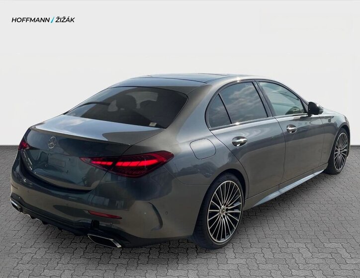 Mercedes-Benz Třídy C Sedan / Limuzína 2,0 l 145 kw