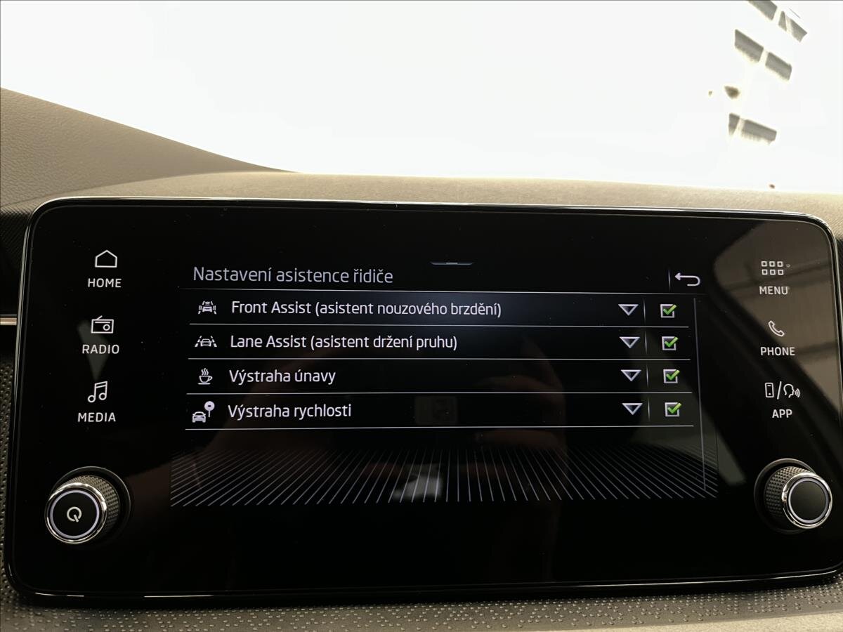 Škoda Kamiq SUV 999,0 85 kw