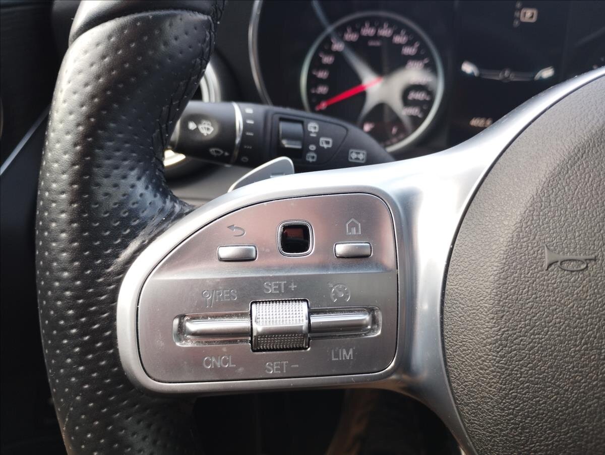 Mercedes-Benz Třídy C Kombi 2,0 l 143 kw