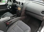 Mercedes-Benz Třídy M 12