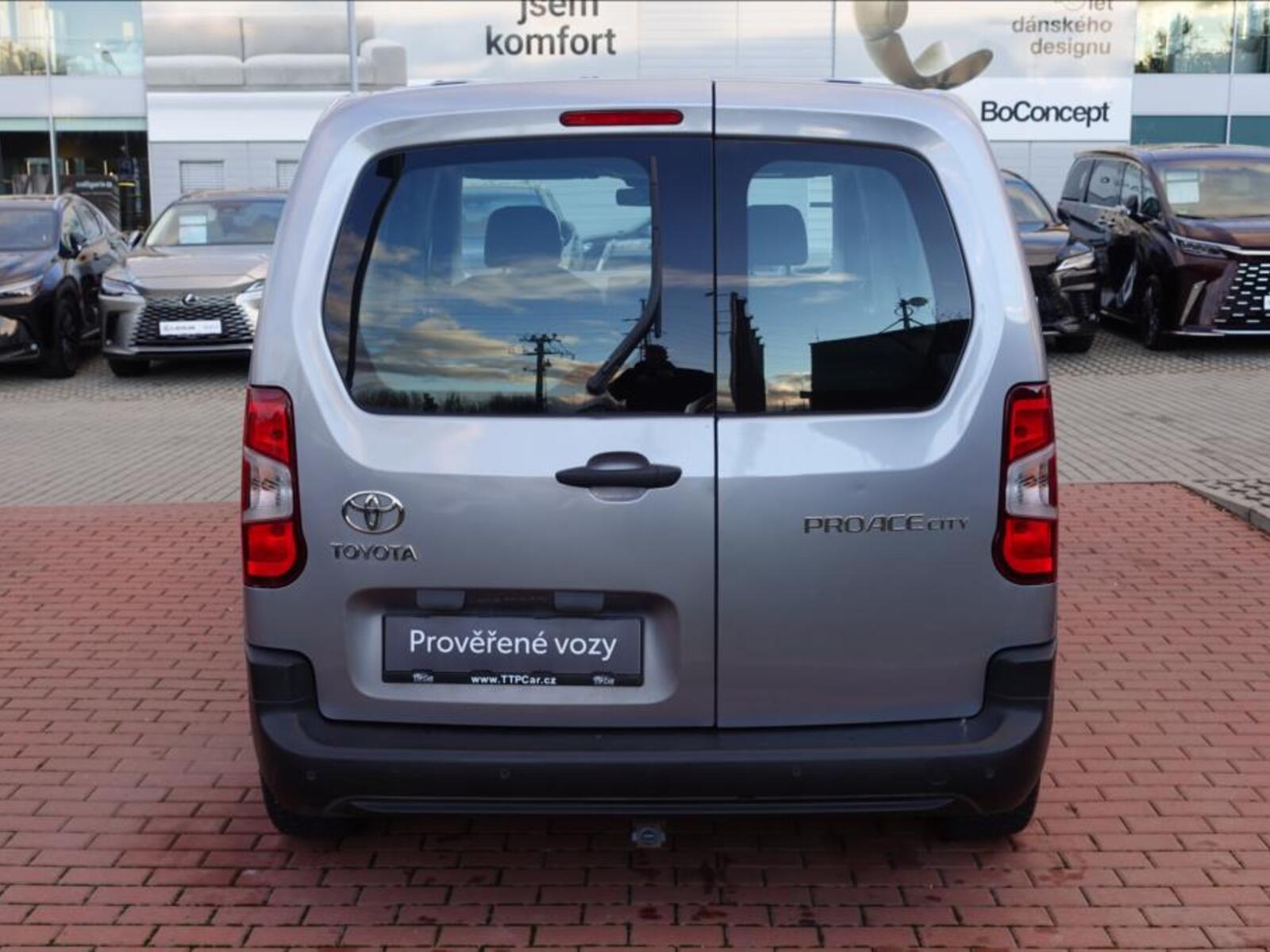 Toyota ProAce 5