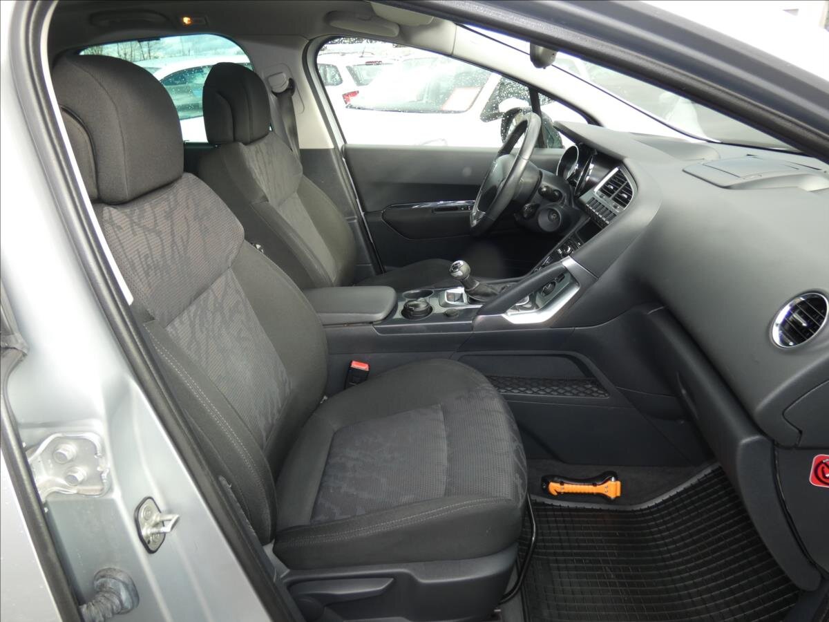 Peugeot 3008 MPV 1,6 l 88 kw