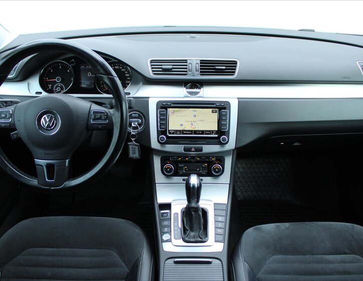 Volkswagen Passat Kombi 2,0 l 103 kw