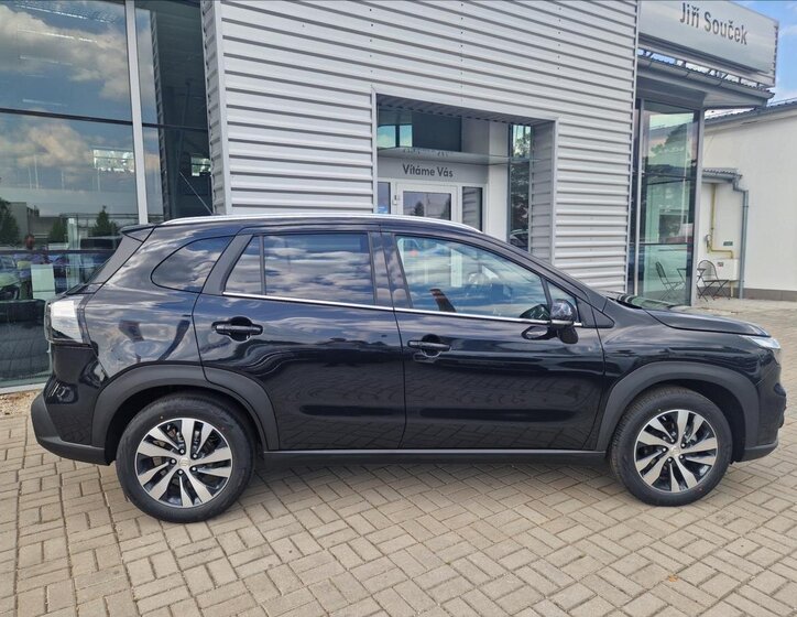 Suzuki S-Cross SUV 1,4 l 95 kw