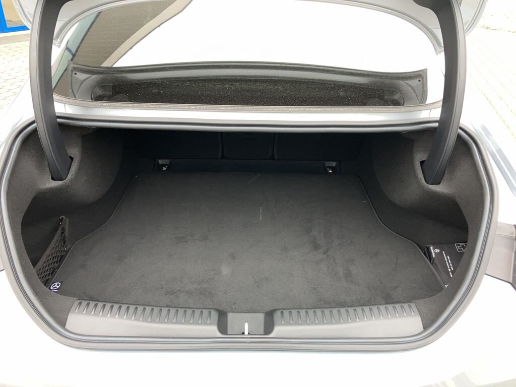 Mercedes-Benz CLA Sedan 0,0 200 kw