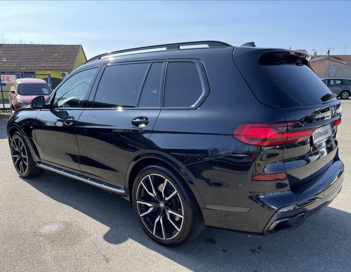 BMW X7 SUV / Terénní 3,0 l 195 kw