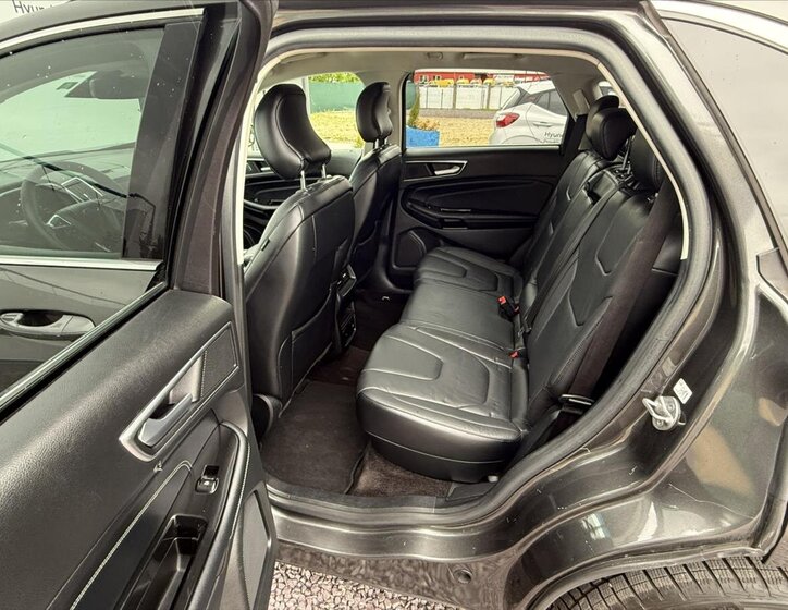 Ford Edge SUV / Terénní 2,0 l 154 kw