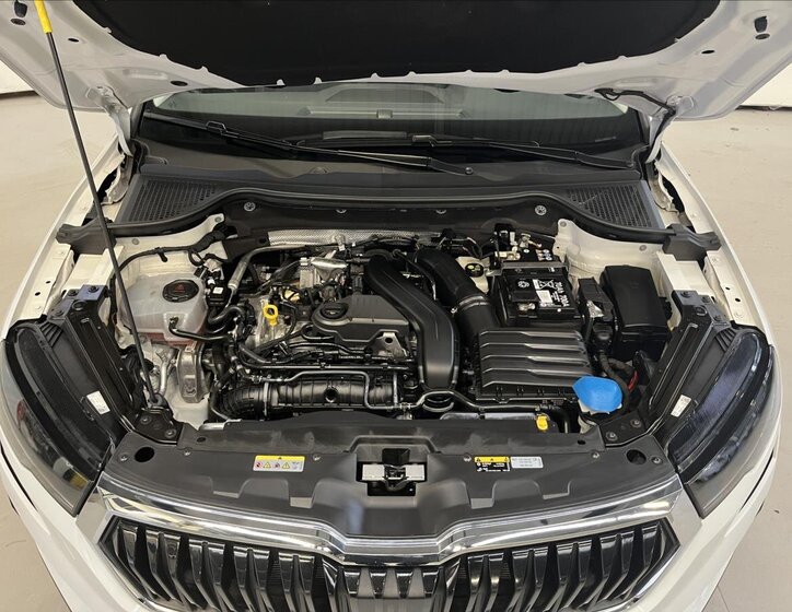 Škoda Karoq SUV / Terénní 1,5 l 110 kw