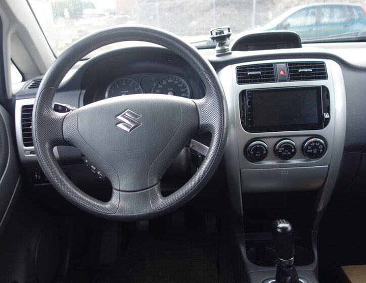 Suzuki Ignis Hatchback 1,6 l 78 kw