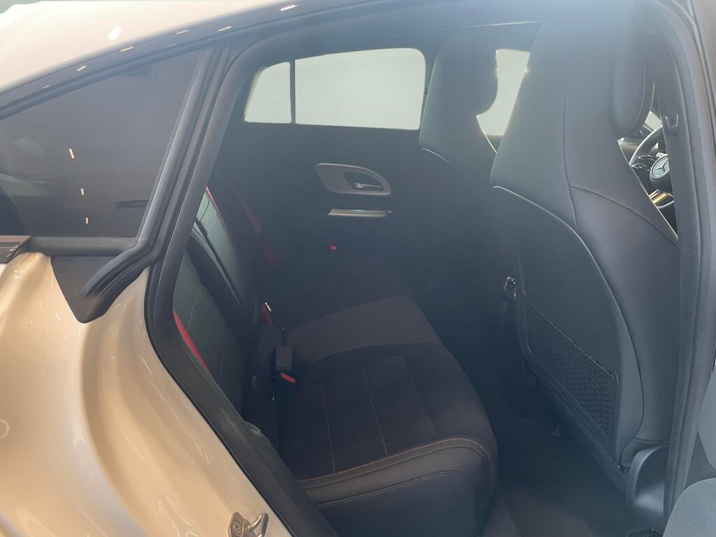 Mercedes-Benz CLA Kupé 0,0 200 kw