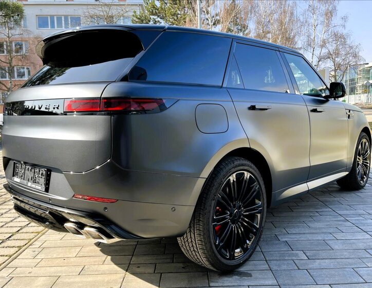 Land Rover Range Rover Sport SUV / Terénní 4,4 l 390 kw