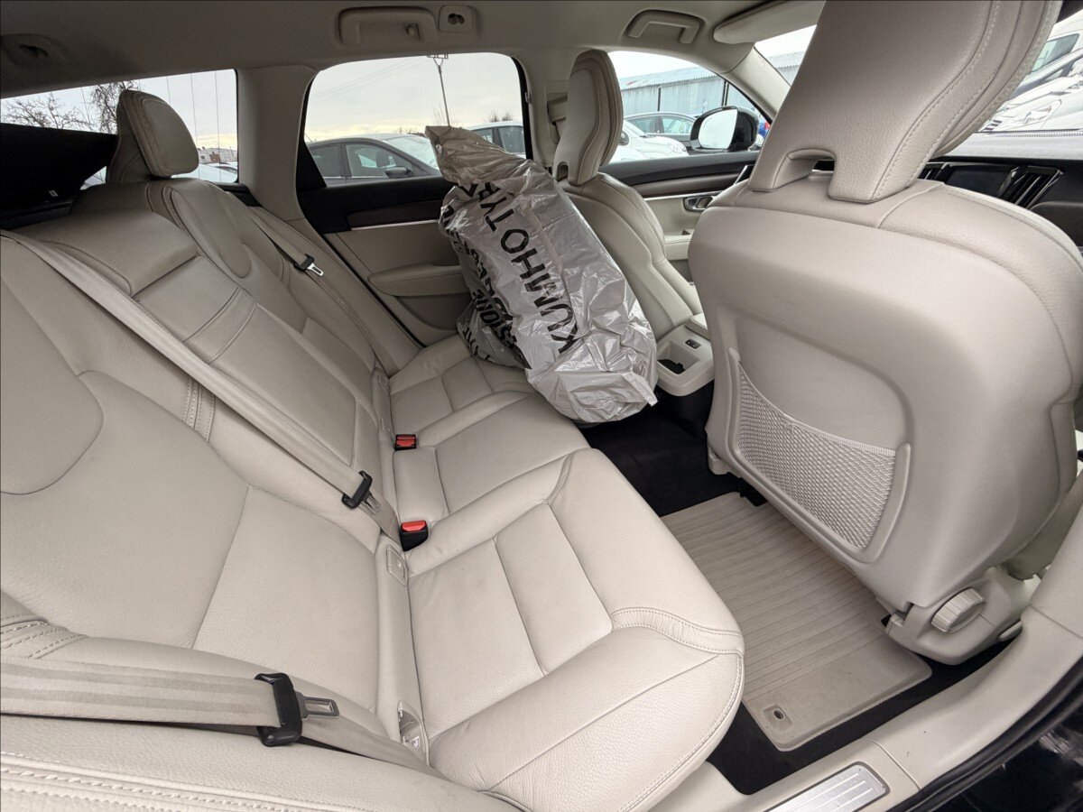 Volvo V90 Kombi 2,0 l 184 kw
