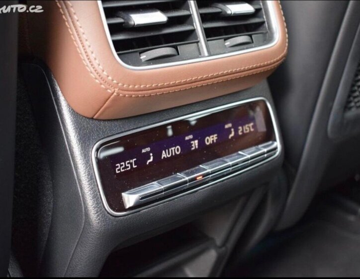 Mercedes-Benz GLE 19