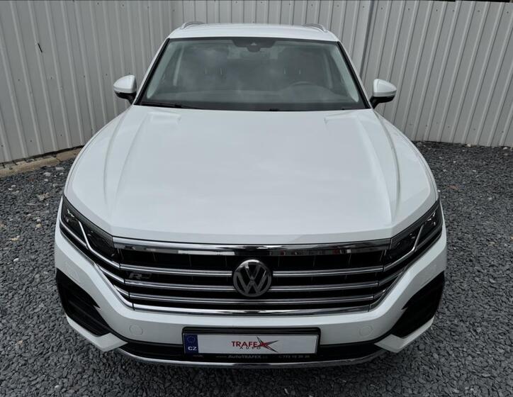 Volkswagen Touareg 6
