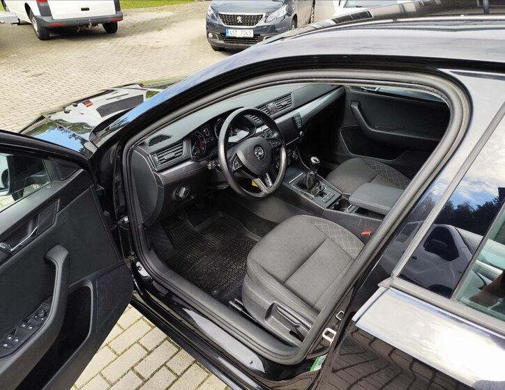 Škoda Superb Sedan / Limuzína 1,4 l 92 kw