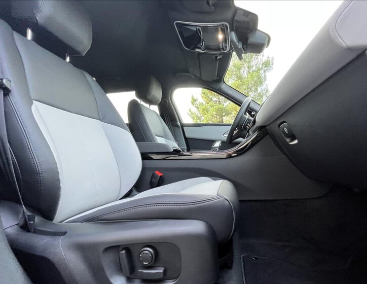 Land Rover Range Rover Velar SUV / Terénní 2,0 l 150 kw