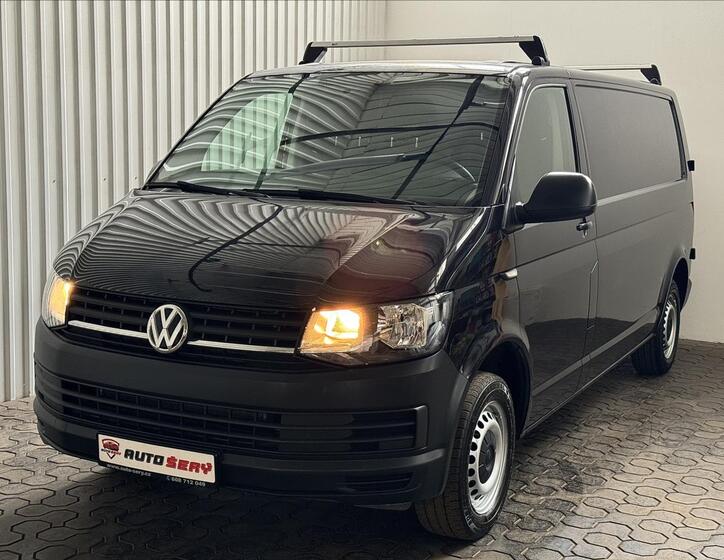Volkswagen Transporter 1