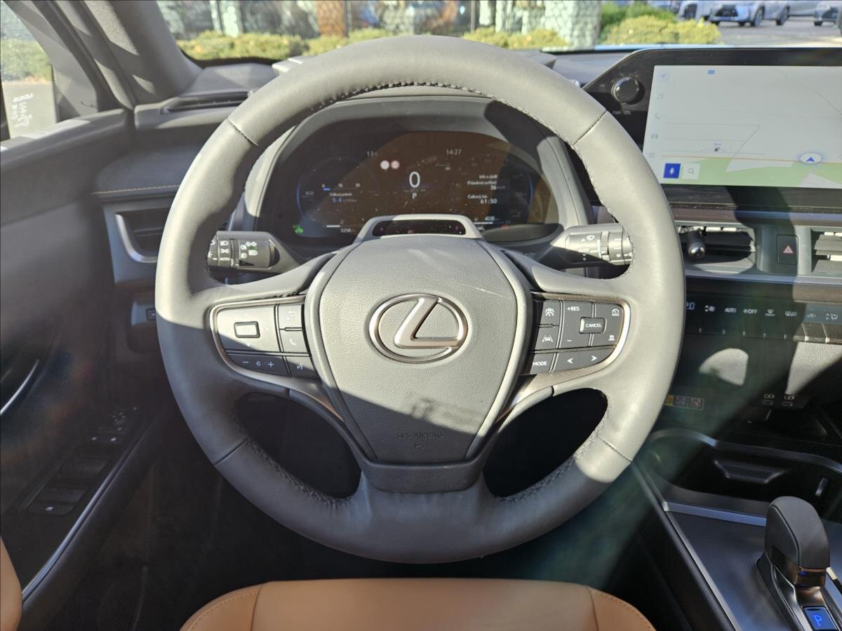 Lexus UX 300h Hatchback 2,0 l 146 kw