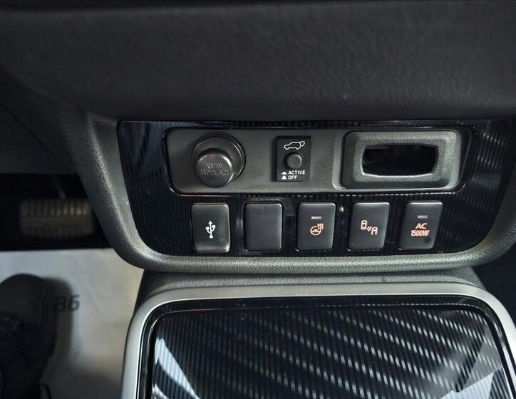 Mitsubishi Outlander 26