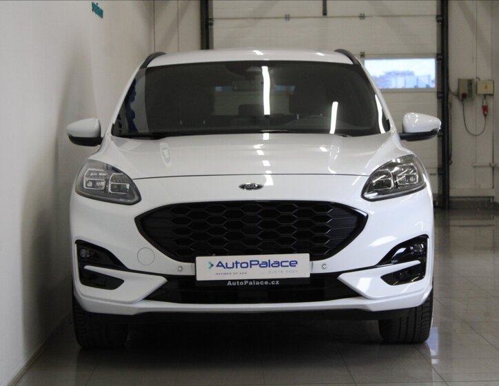 Ford Kuga SUV / Terénní 2,0 l 140 kw