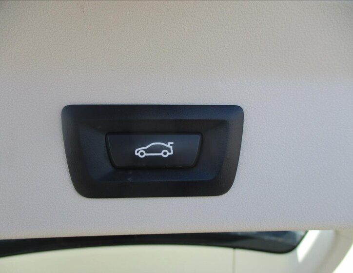 BMW X3 SUV / Terénní 2,0 l 215 kw