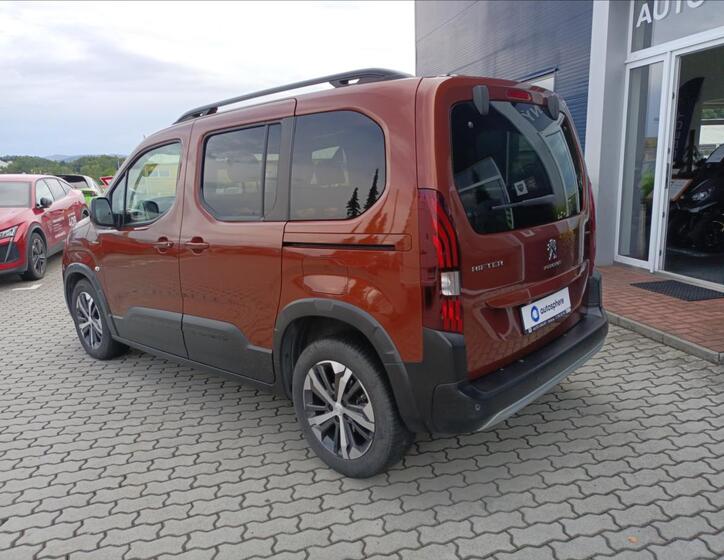 Peugeot Rifter 10