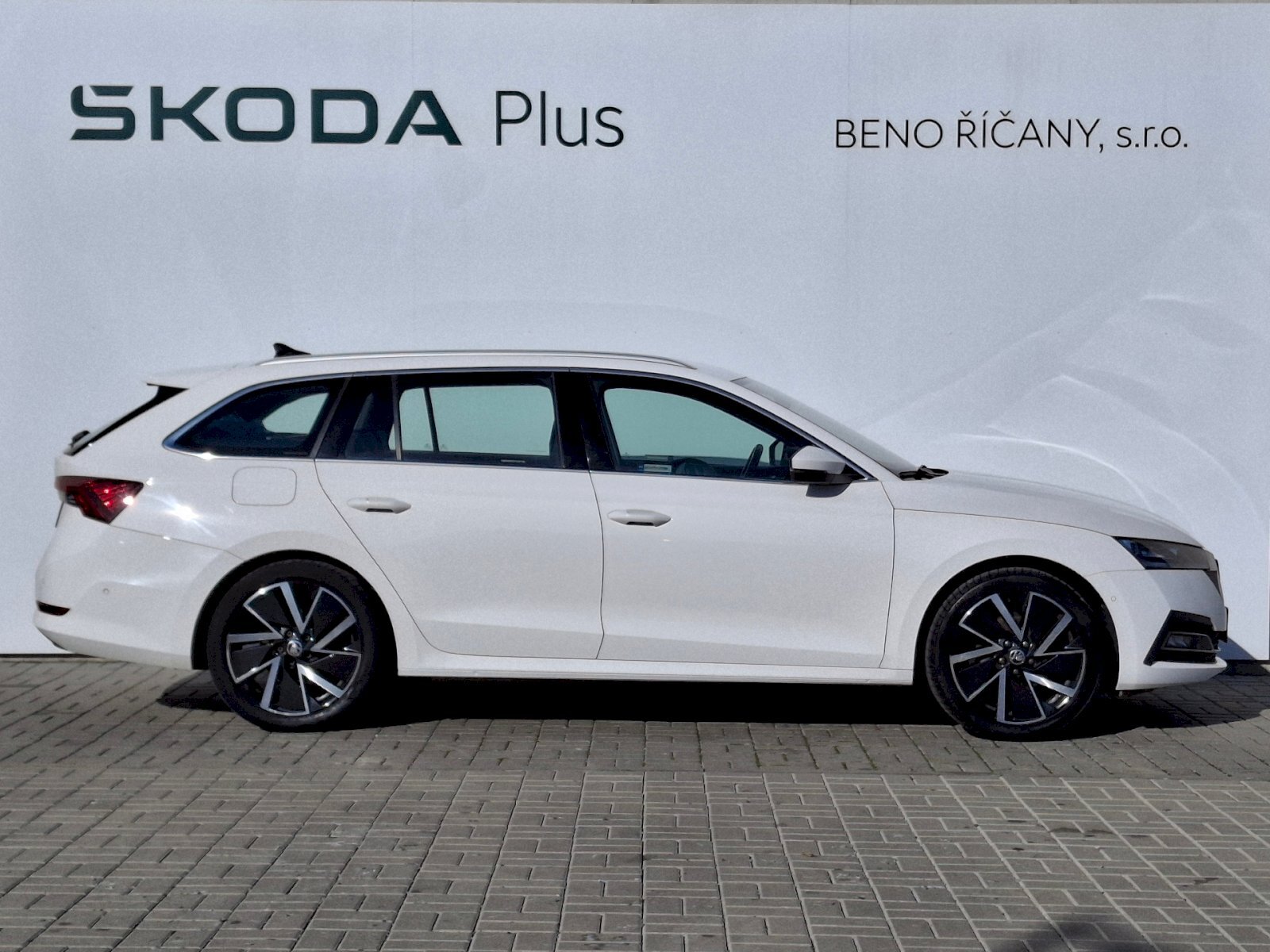 Škoda Octavia Kombi 2,0 l 85 kw