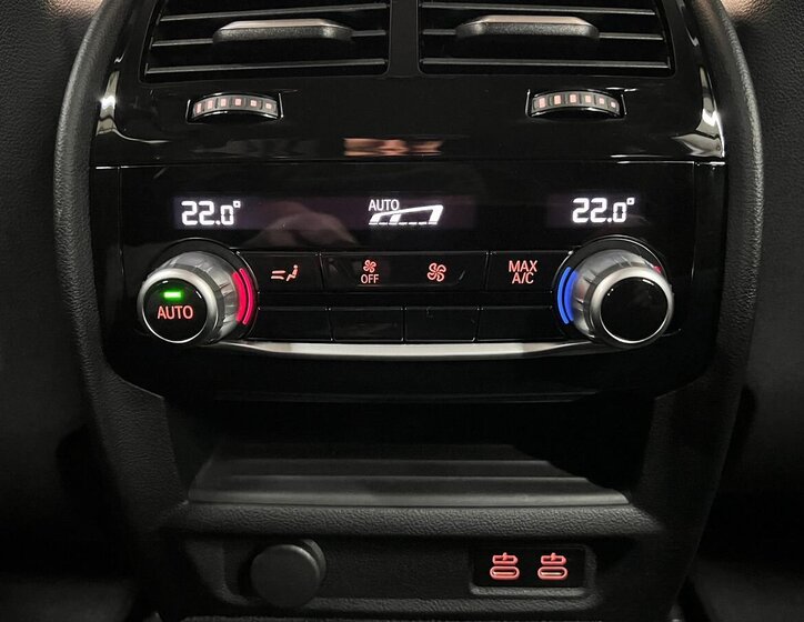 BMW Řada 5 Kombi 3,0 l 210 kw