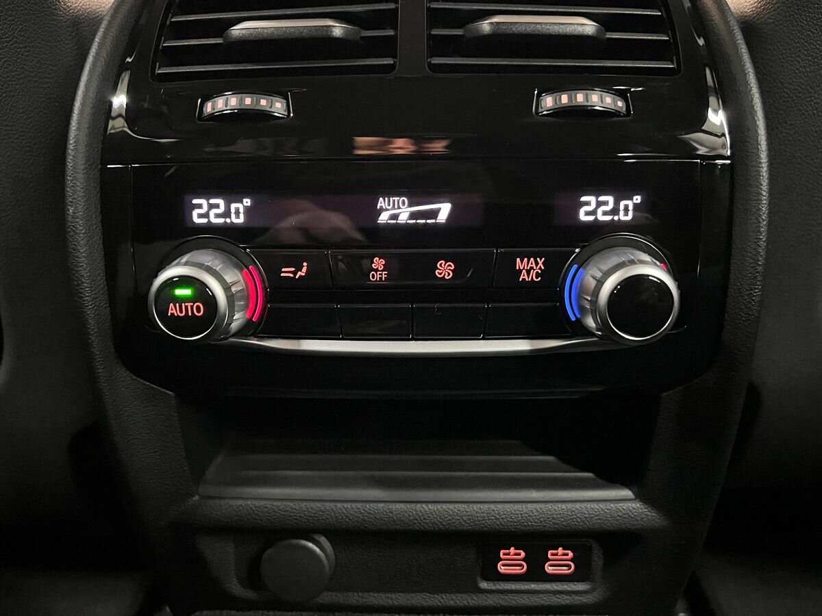 BMW Řada 5 Kombi 3,0 l 210 kw