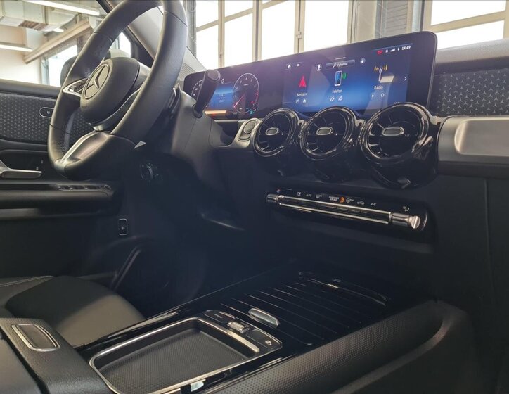 Mercedes-Benz GLB 16