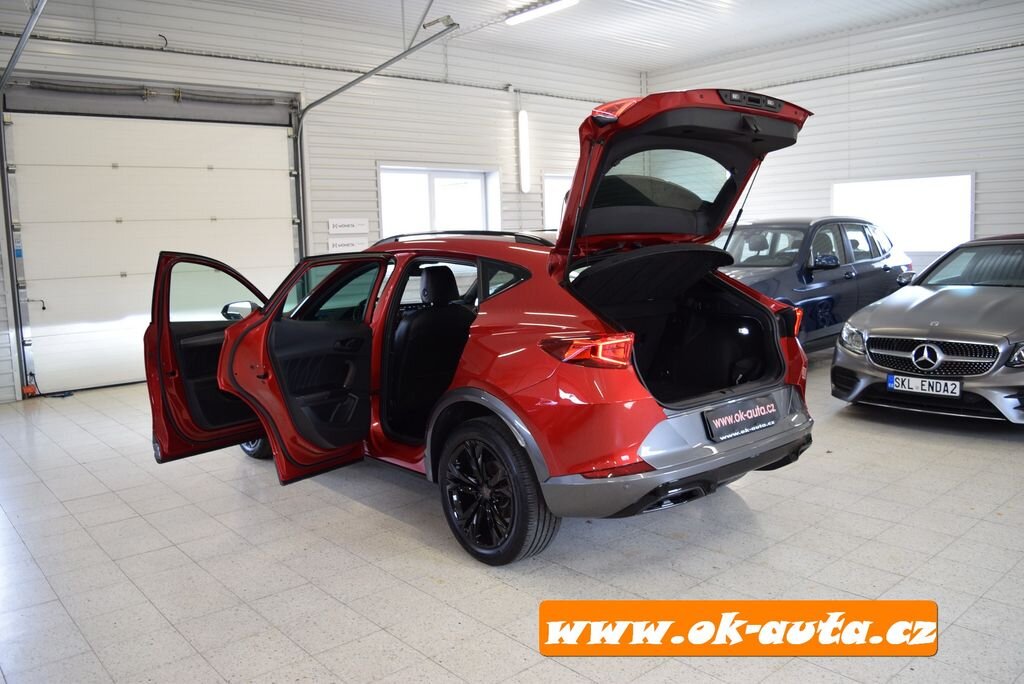 Cupra Formentor SUV / Terénní 2,0 l 110 kw