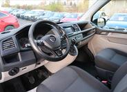 Volkswagen Transporter 9