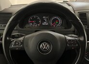 Volkswagen Multivan 10