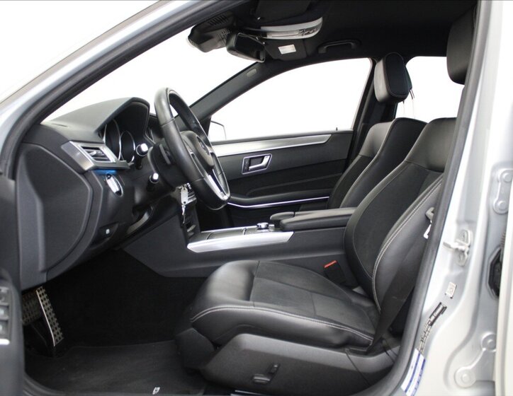 Mercedes-Benz Třídy E 6