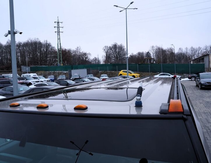 Hummer H2 SUV 6,0 l 232 kw