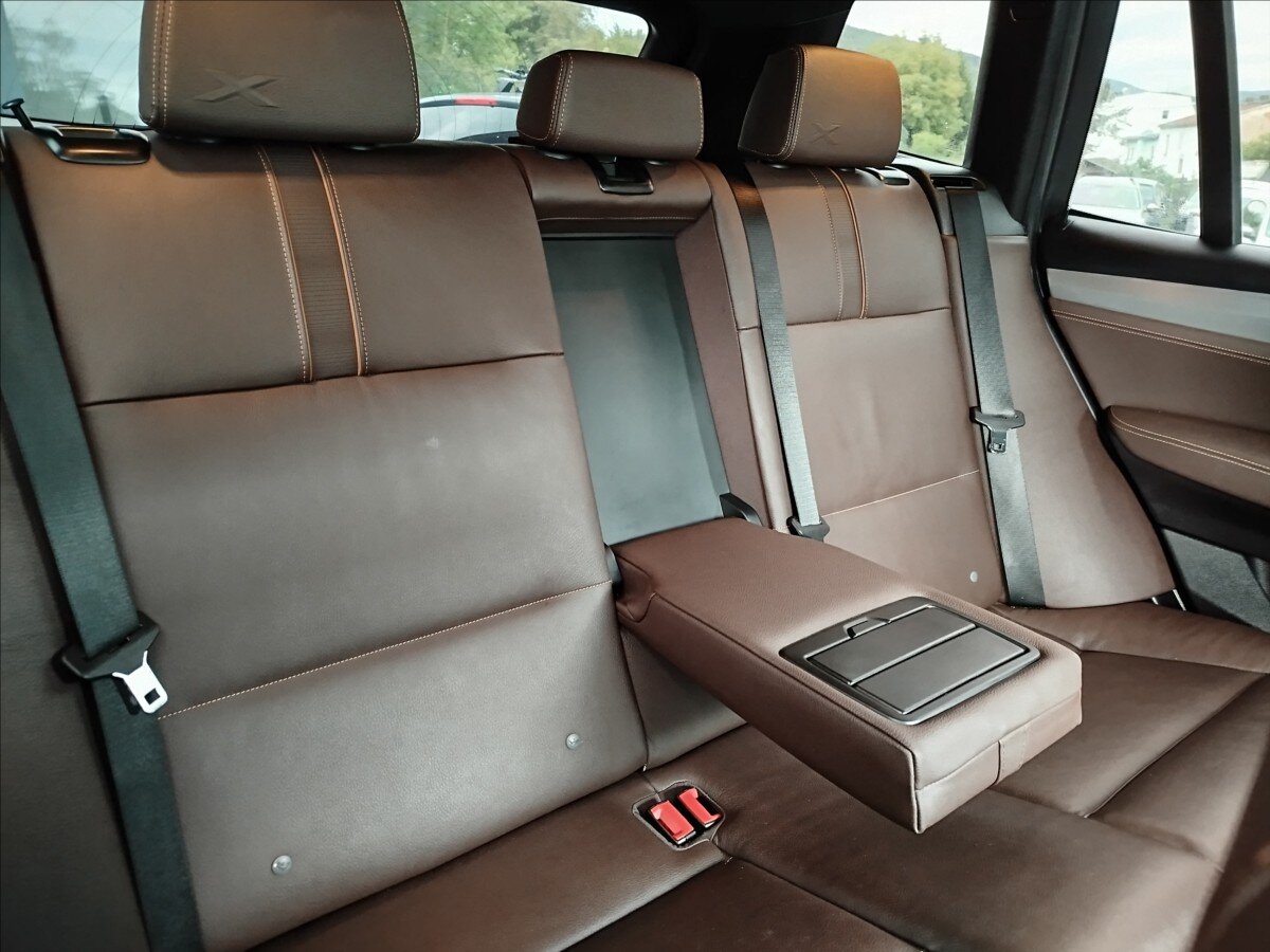 BMW X3 SUV / Terénní 3,0 l 190 kw